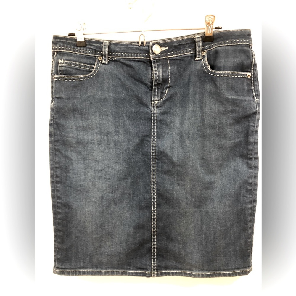 Zara jean skirt, 10